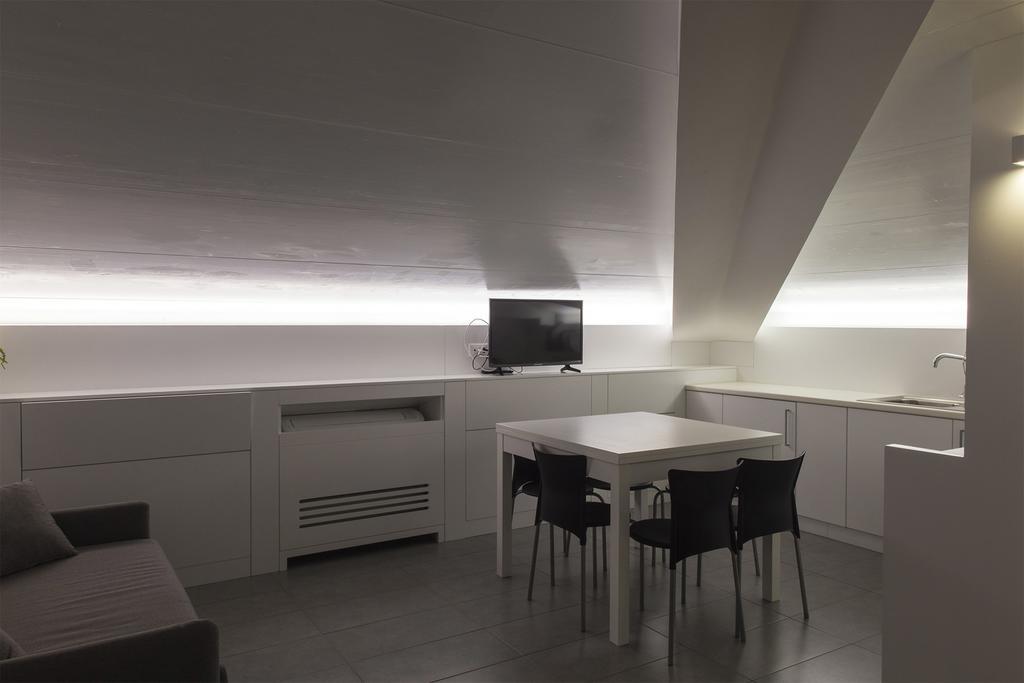 La Chambre Paola Luaran gambar