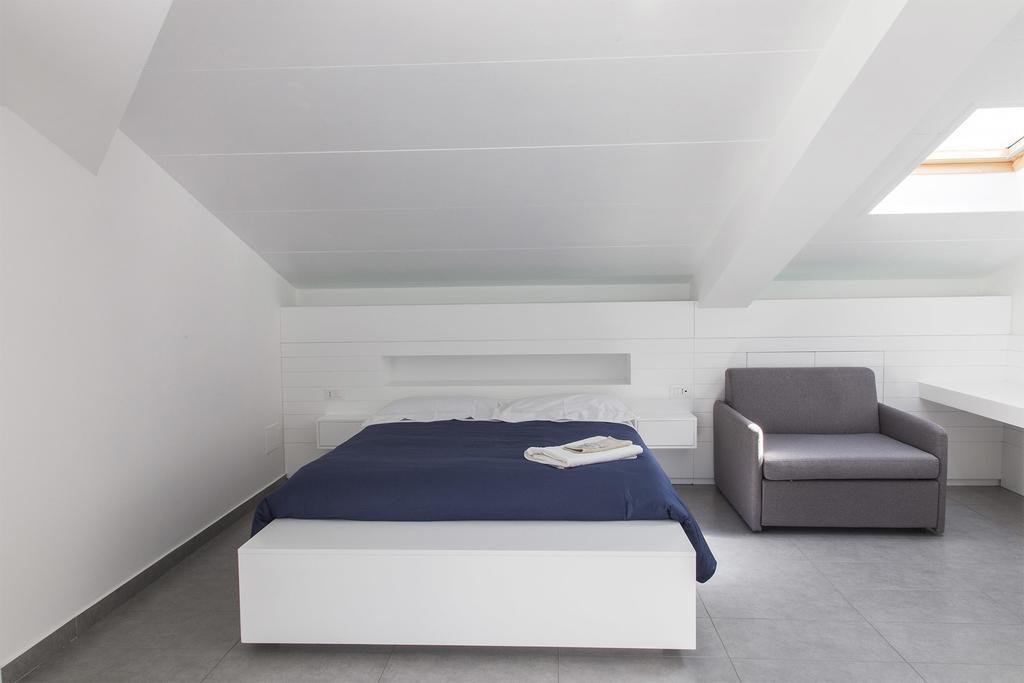 La Chambre Paola Luaran gambar